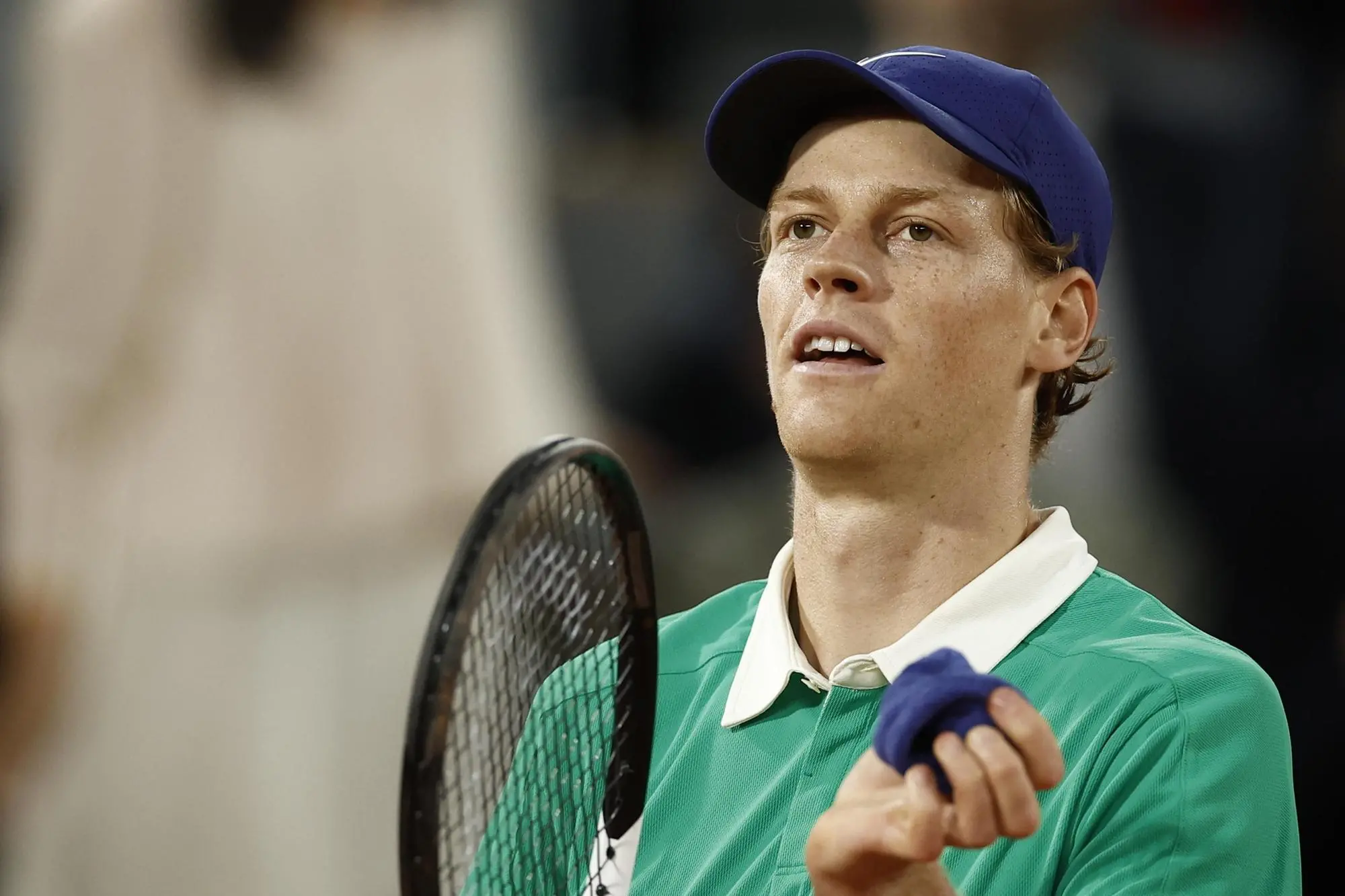 La gioia di Jannik Sinner nell'ottavo di finale del Roland Garros contro Andrey Rublev (foto Ansa)
