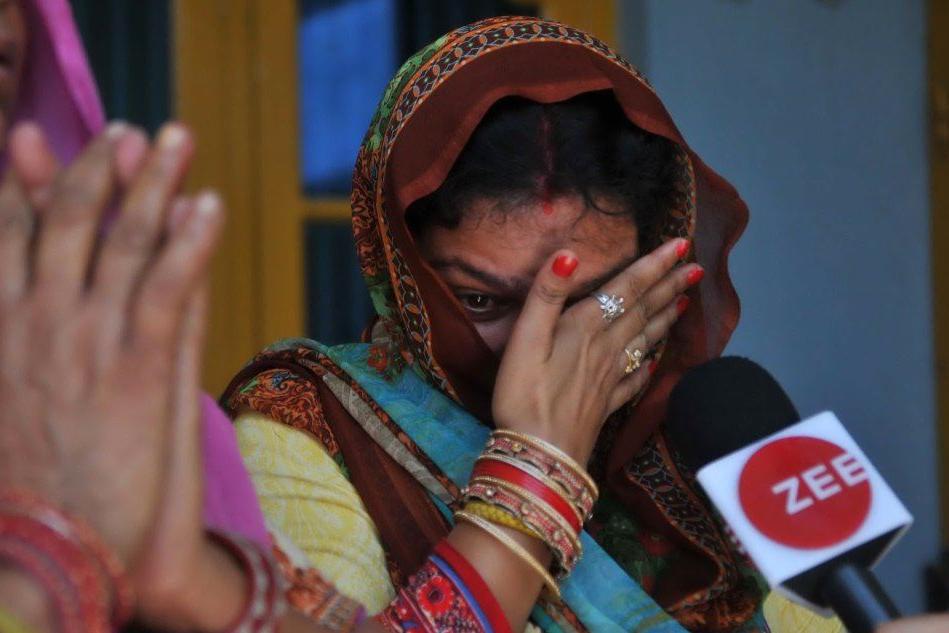 Bimba stuprata in India, 6 uomini condannati