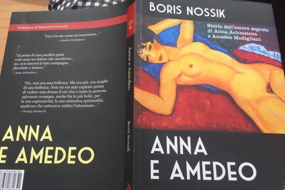 La copertina del libro &quot;Anna e Amedeo&quot; (foto L'Unione Sarda - Mocci)