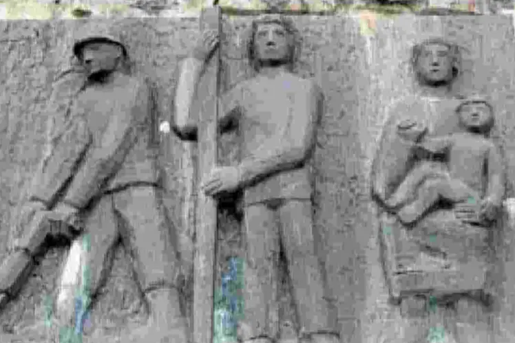 Il monumento alla vittime di Mattmark