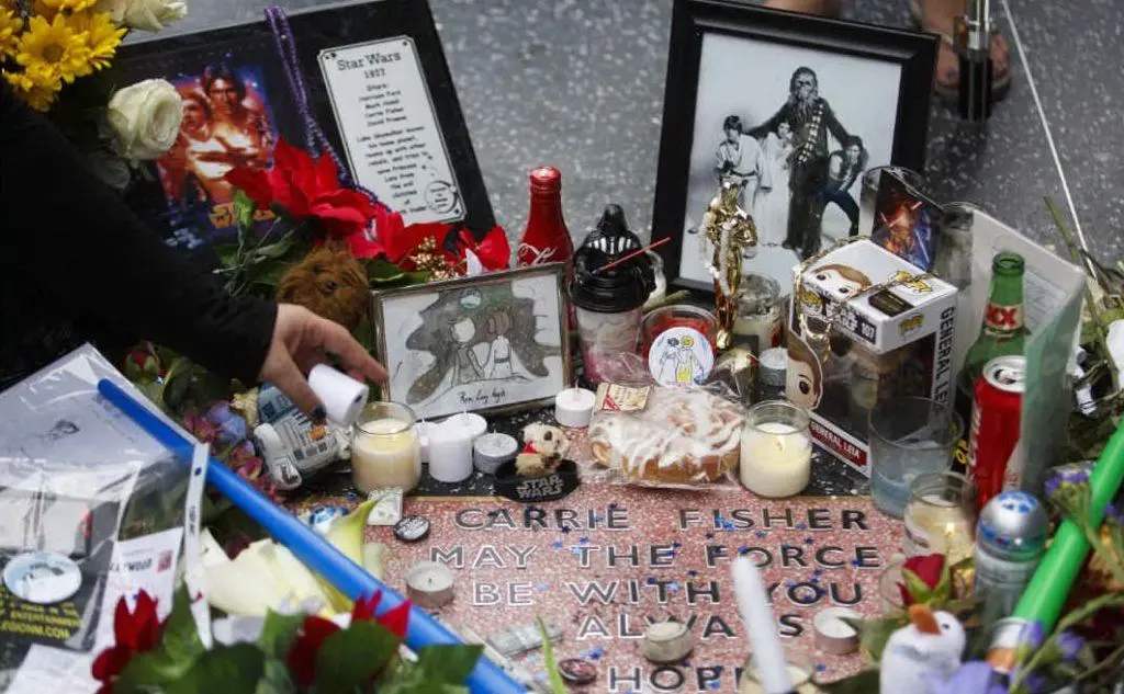Il tributo sulla Walk of Fame di Hollywood