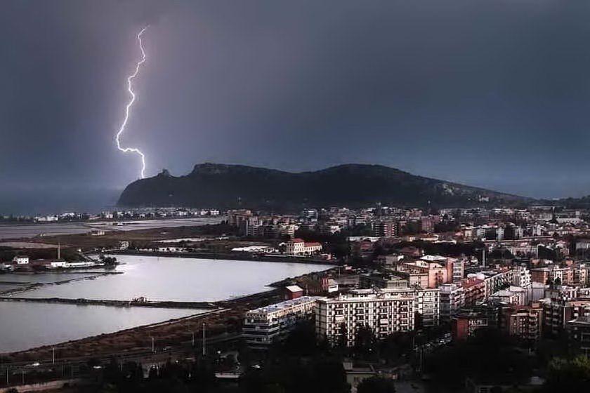Maltempo e rischio alluvioni al Sud, anche in Sardegna