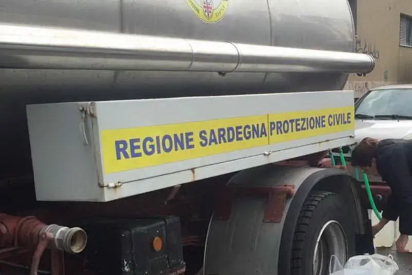 Un mezzo della Protezione civile