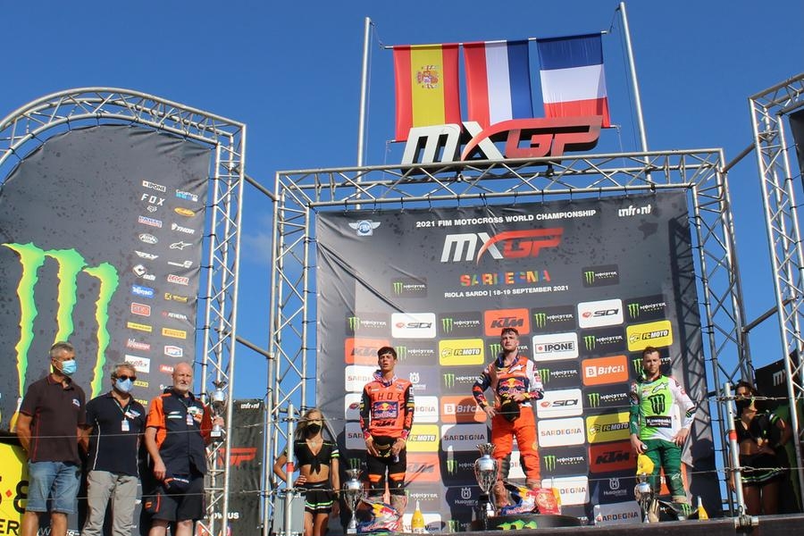 Motocross, l’olandese Herlings trionfa in Sardegna e vola in testa al mondiale