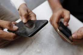 Smartphone acquistati e mai pagati, due denunce per truffa a Decimomannu