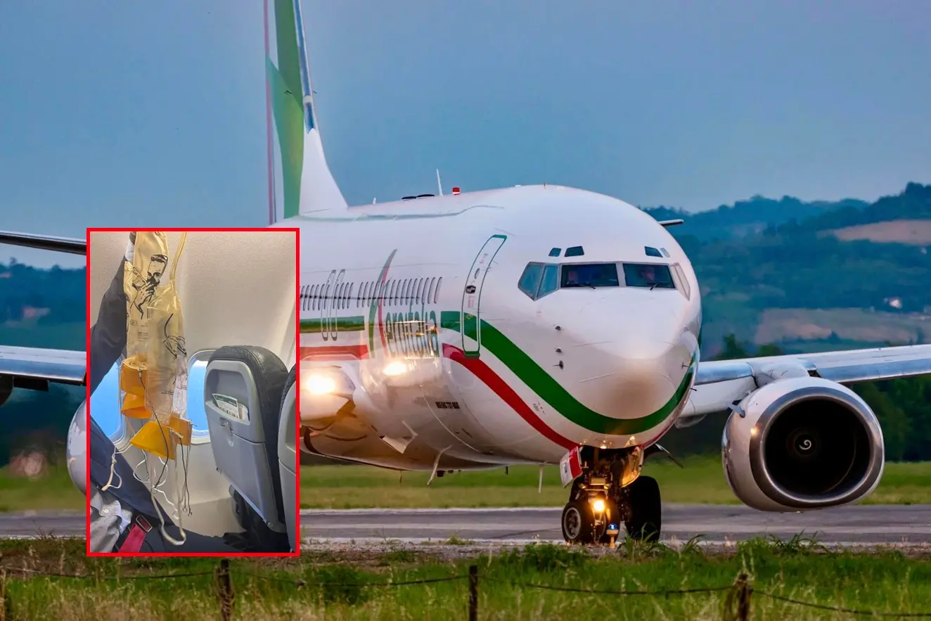 Un Boeing di Aeroitalia e, nel riquadro, le maschere d'ossigeno rilasciate durante il volo