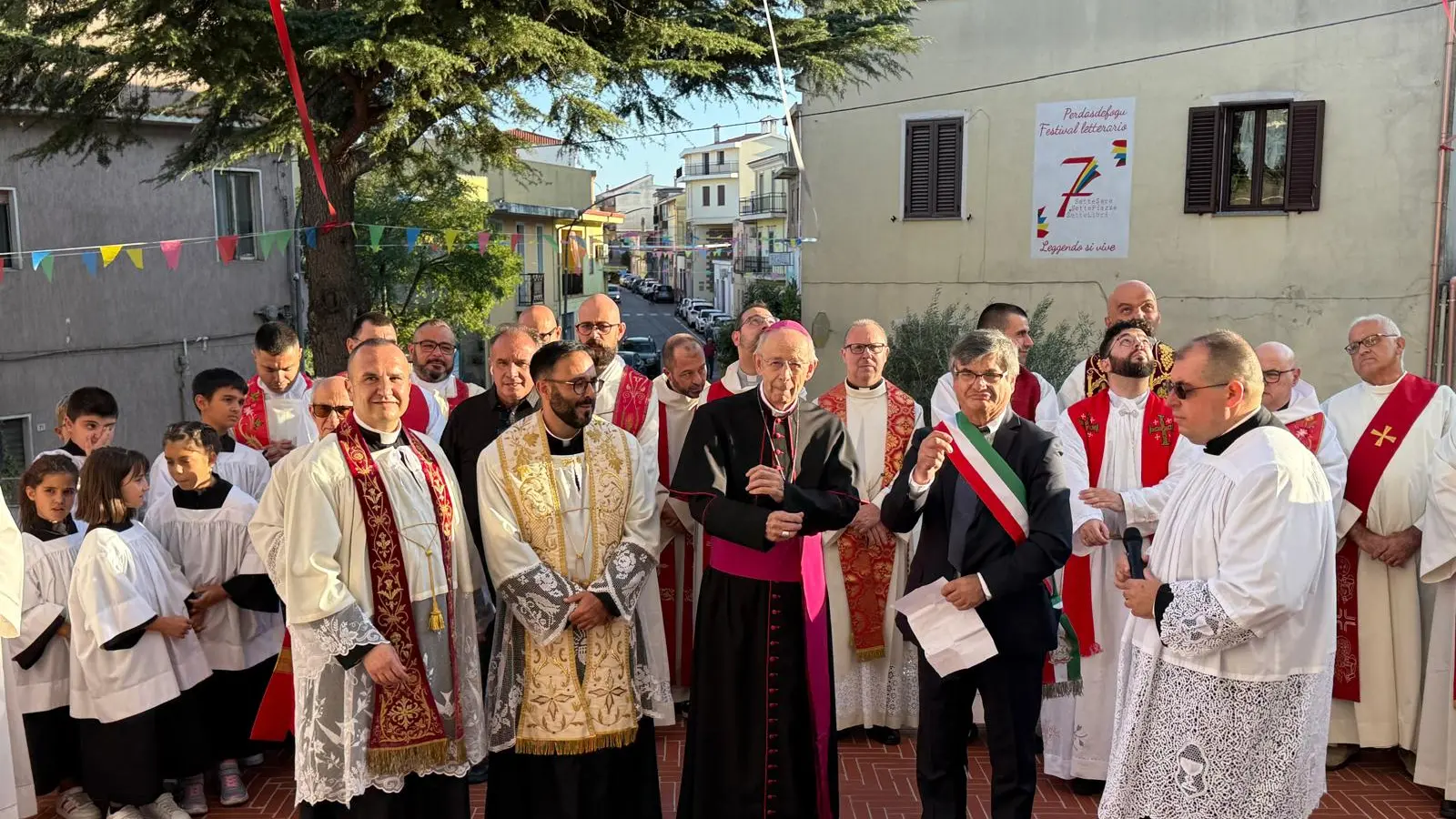 https://immagini.unionesarda.it/version/c:ZGI5OGFiOGYtNDQ4Ni00:ZjllOTg2MmItM2MzMi00/image.webp?f=16:9