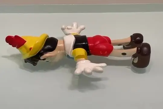 Dalla parte di Cattelan, anche se continuiamo a non capirlo