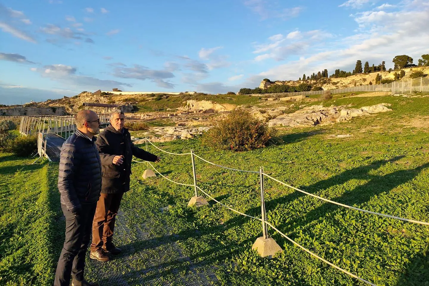 Il sindaco Paolo Truzzu a Tuvixeddu (Foto: Comune di Cagliari)