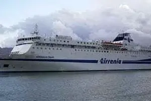 Un traghetto della Tirrenia