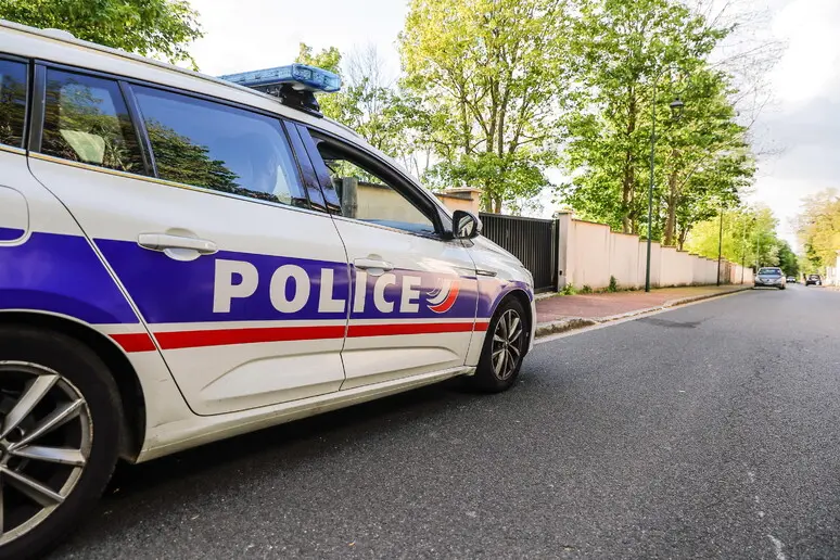 Polizia francese (foto Ansa)