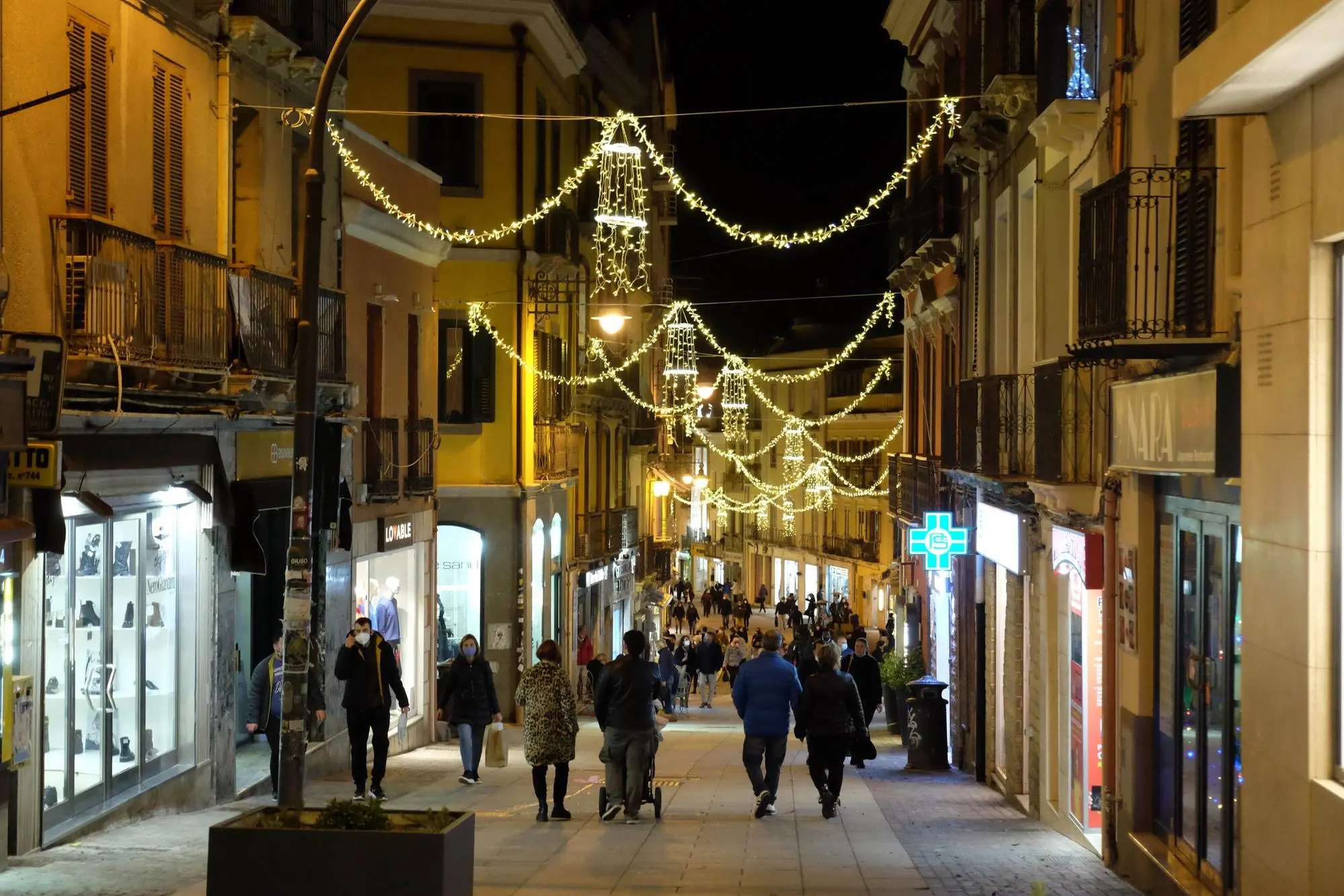 Luminarie in via Garibaldi a Cagliari (L'Unione Sarda)