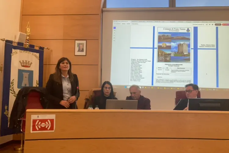 La presentazione del Piano a Porto Torres (foto Pala)