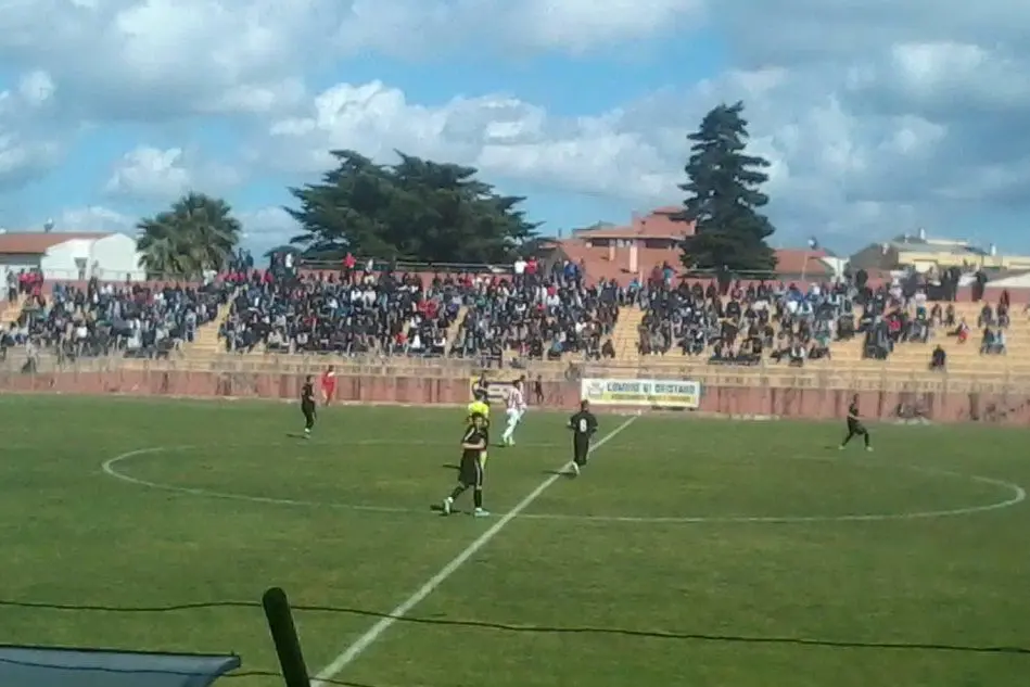 Una partita di calcio regionale (foto Pala)