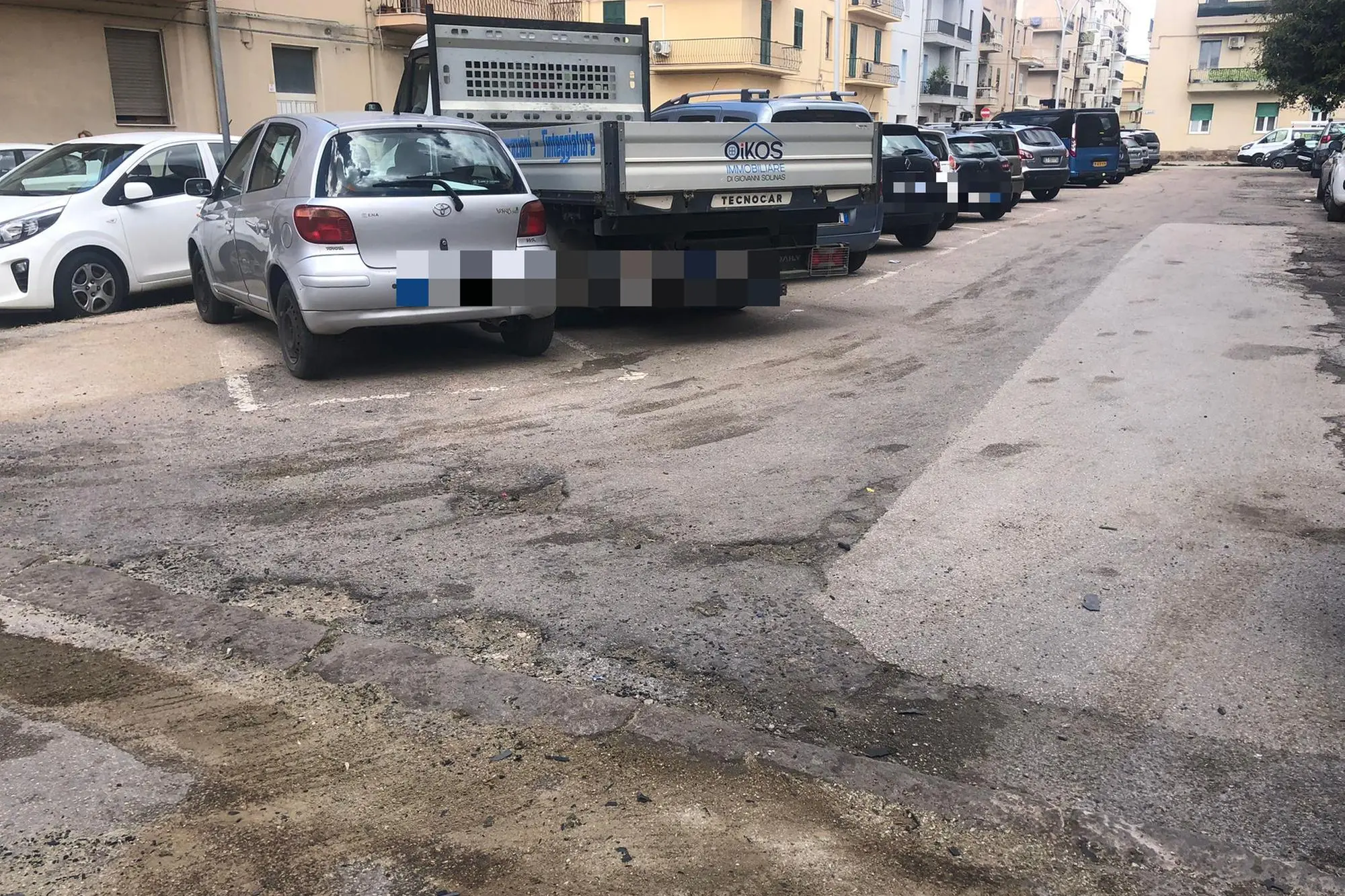 L'area dell'incendio in via Palomba