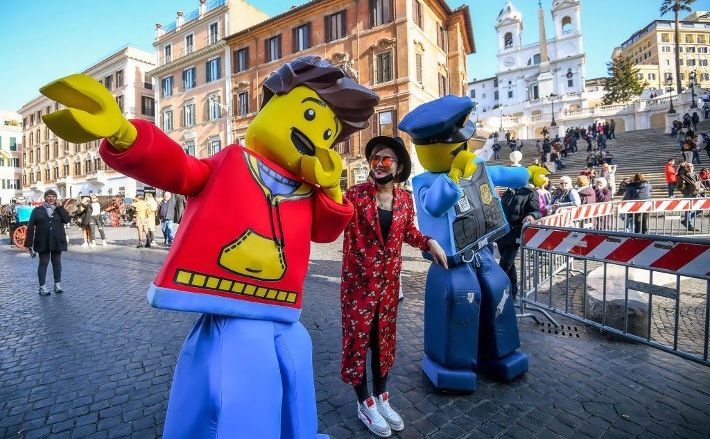 In occasione dell'apertura di un megastore della Lego a Roma