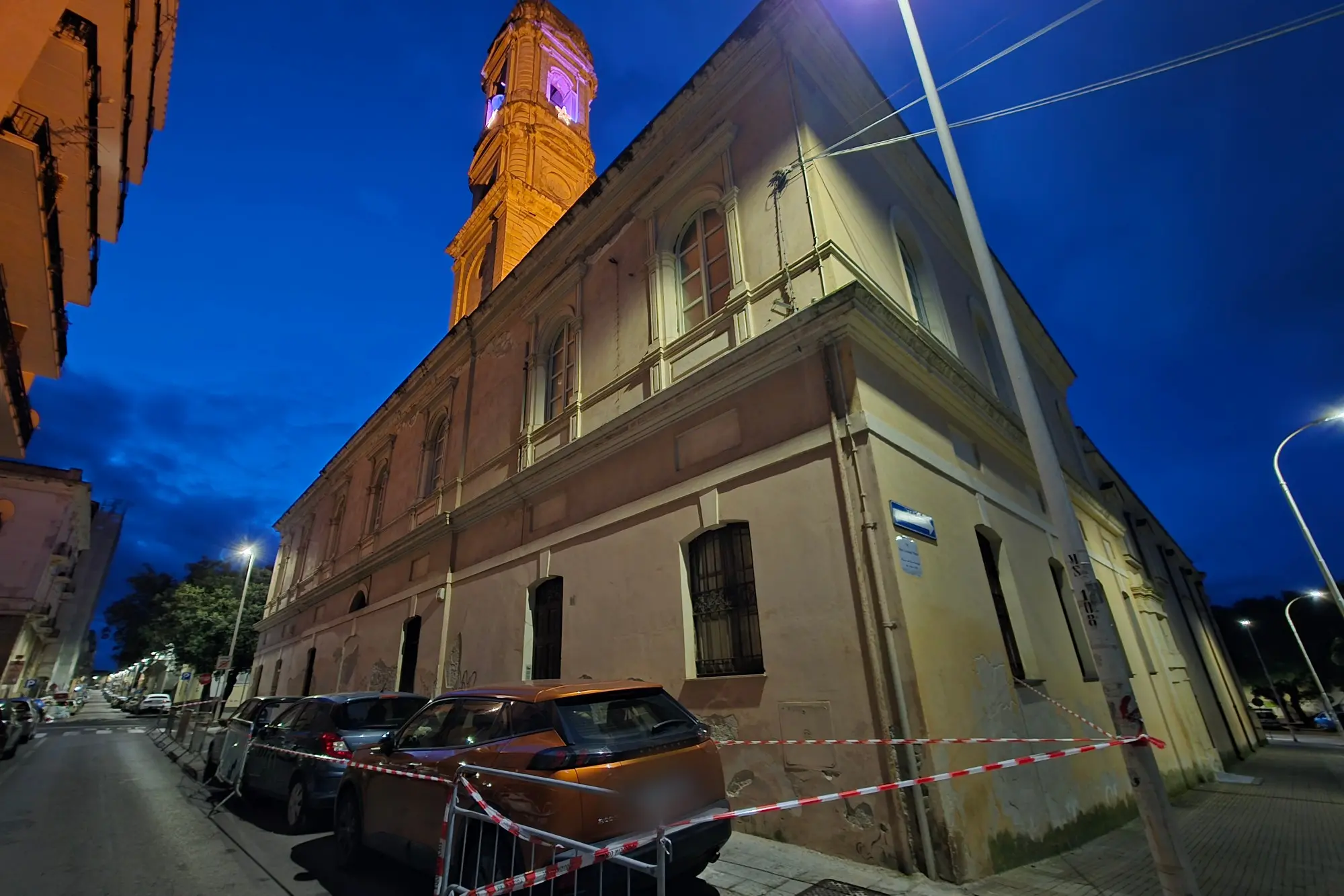 Sassari, tratto chiuso in via Enrico Costa (foto Floris)