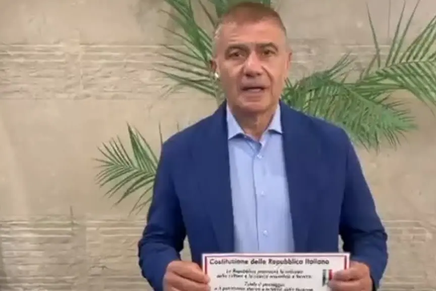 Pecoraro Scanio: "Festa Repubblica ricordi ambiente in Costituzione"