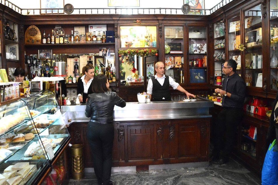 Quante storie nei tre caffè storici di Cagliari