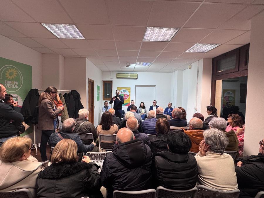 Europa Verde, incontro con l’assessore Daga nella sede di via Pascoli