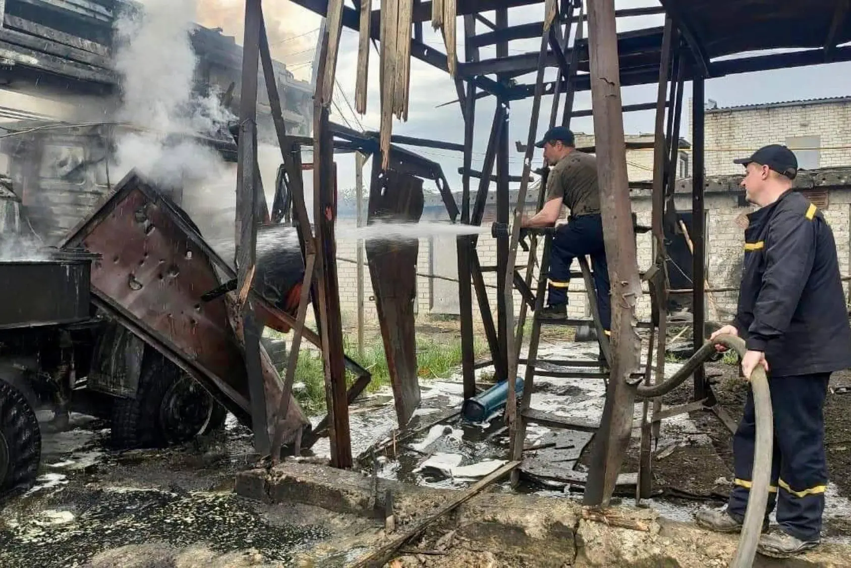 Un post sull'account Twitter di TPYXA, 3 giugno 2022. ''Sieverdonetsk all'indomani dei bombardamenti''. TWITTER TPYXA +++ATTENZIONE LA FOTO NON PUO' ESSERE PUBBLICATA O RIPRODOTTA SENZA L'AUTORIZZAZIONE DELLA FONTE DI ORIGINE CUI SI RINVIA+++