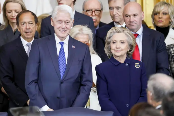Bill e Hillary Clinton (Ansa - EPA/SHAWN THEW / POOL)