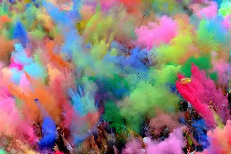 I colori dell'Holi Colors festival