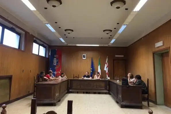 L'accesa discussione in Consiglio sulla palestra delle scuole elementari di Ghilarza