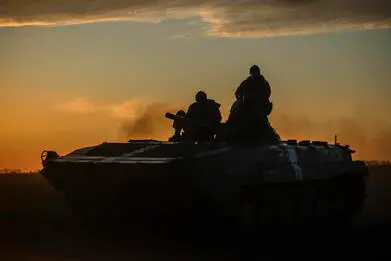 Truppe ucraine al fronte (fonte Ansa)