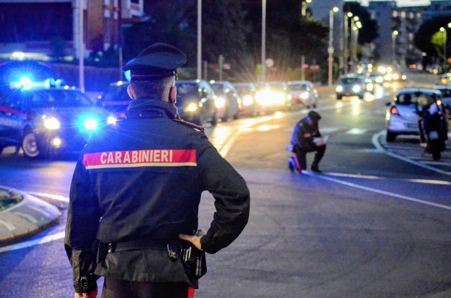 Quartucciu, chiama il 112 per un tamponamento ma è ubriaco e senza patente: aggredisce i carabinieri, arrestato