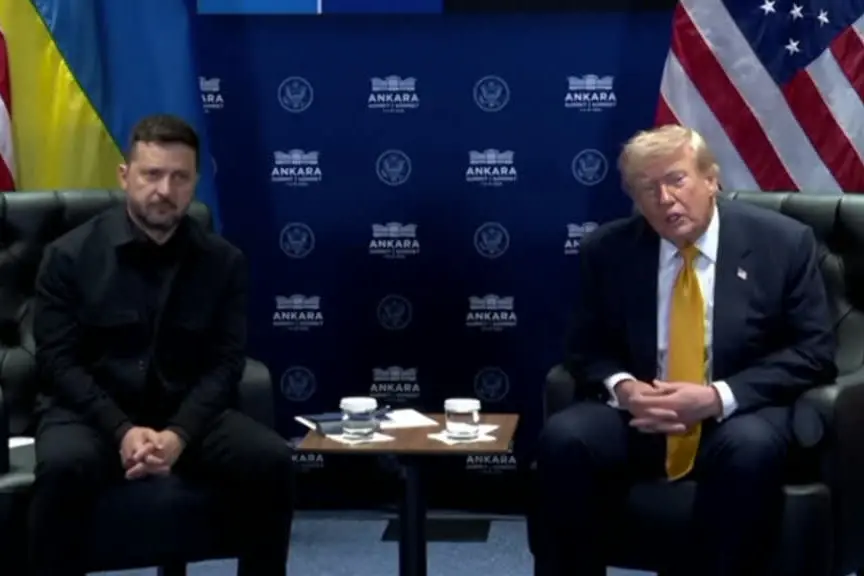 Trump a Zelensky: vi darò licenza per i Patriot, così ve li produrrete