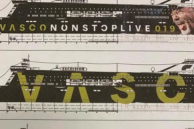 La ciclopica nave del "NonStopLive" tour (foto da Facebook)