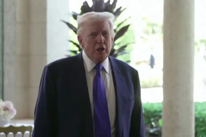 Trump sull'Iran: se non faremo accordo vedremo se Khamenei ha ragione