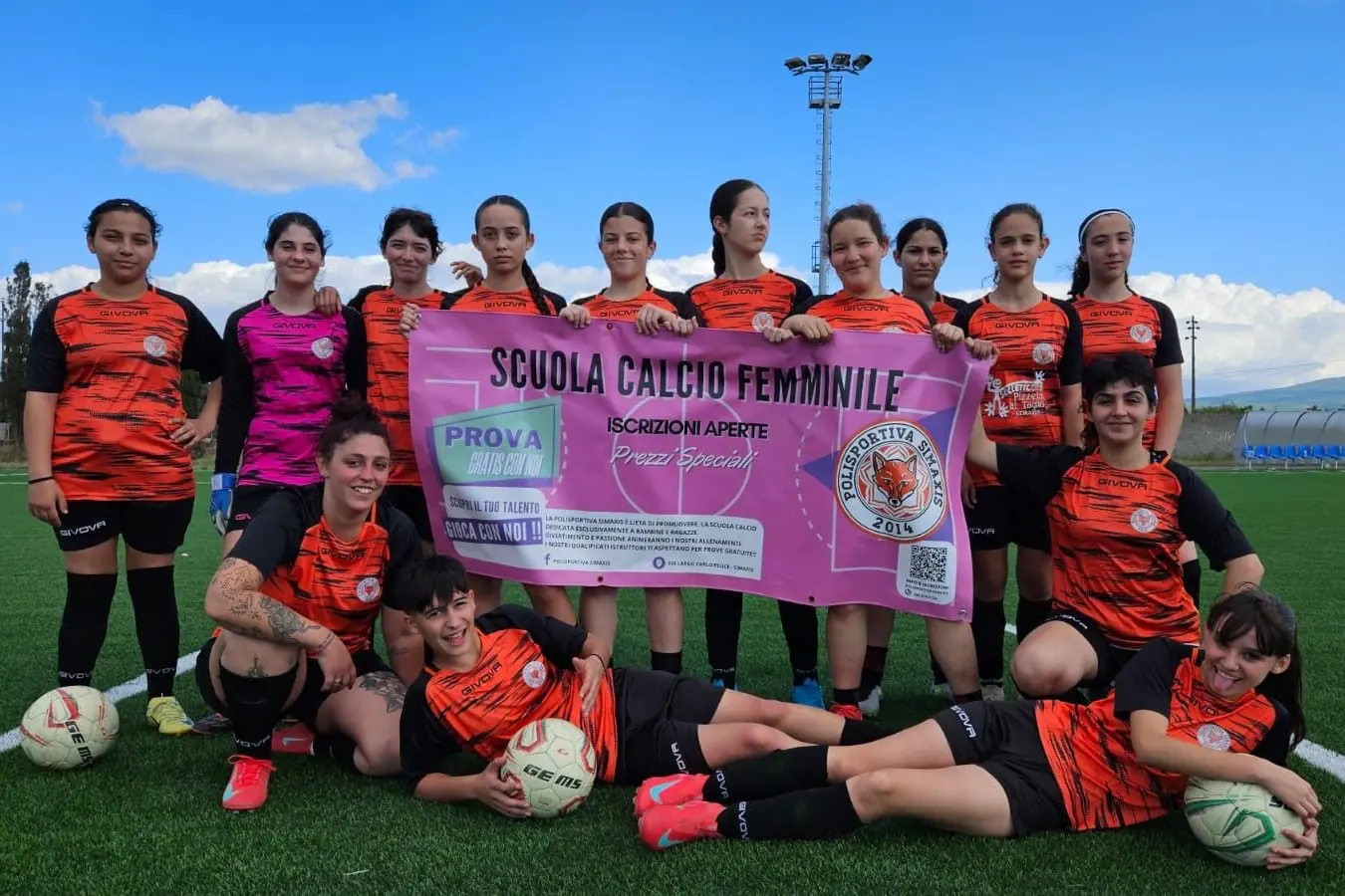 Le ragazze della squadra femminile del Simaxis