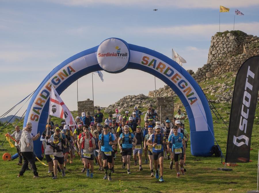 Al via il Sardinia Trail sui saliscendi d’Ogliastra