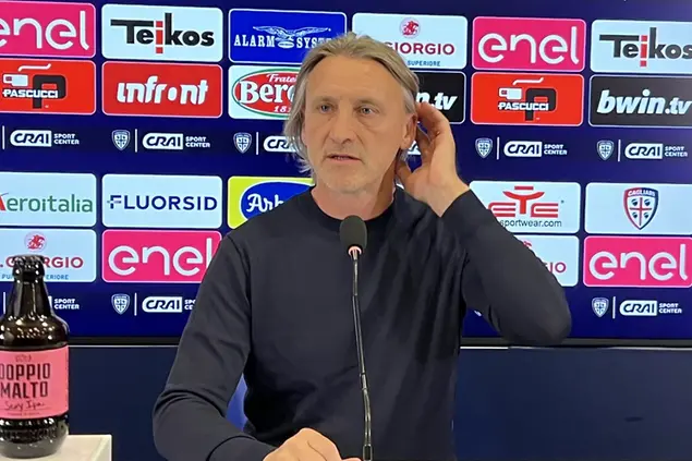 Davide Nicola in conferenza stampa alla vigilia di Inter-Cagliari (foto Gaggini)