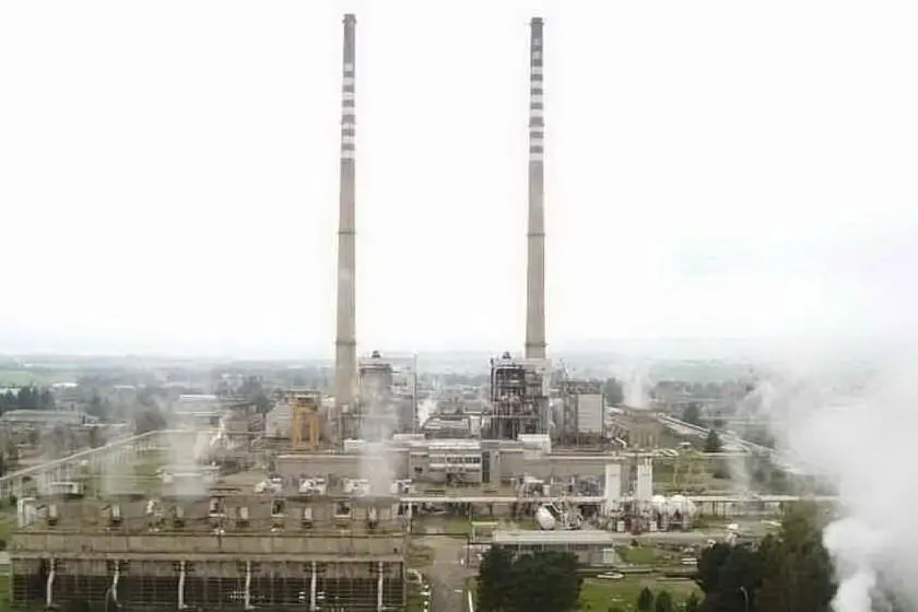 La centrale elettrica di Ottana (Archivio L'Unione Sarda)