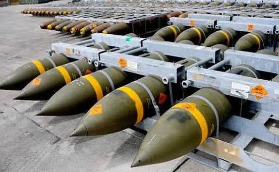 Oggetto dell'esposto i missili della liena MK 80 prodotti ed esportati dalla Rwm di Domusnovas (foto L'Unione Sarda - Farris)