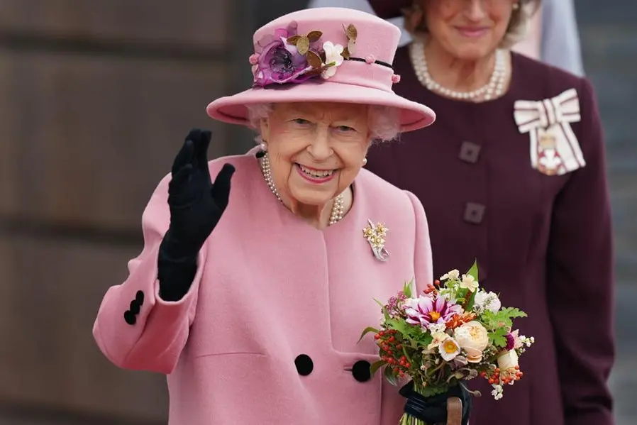 La regina Elisabetta (foto The Royal Family)