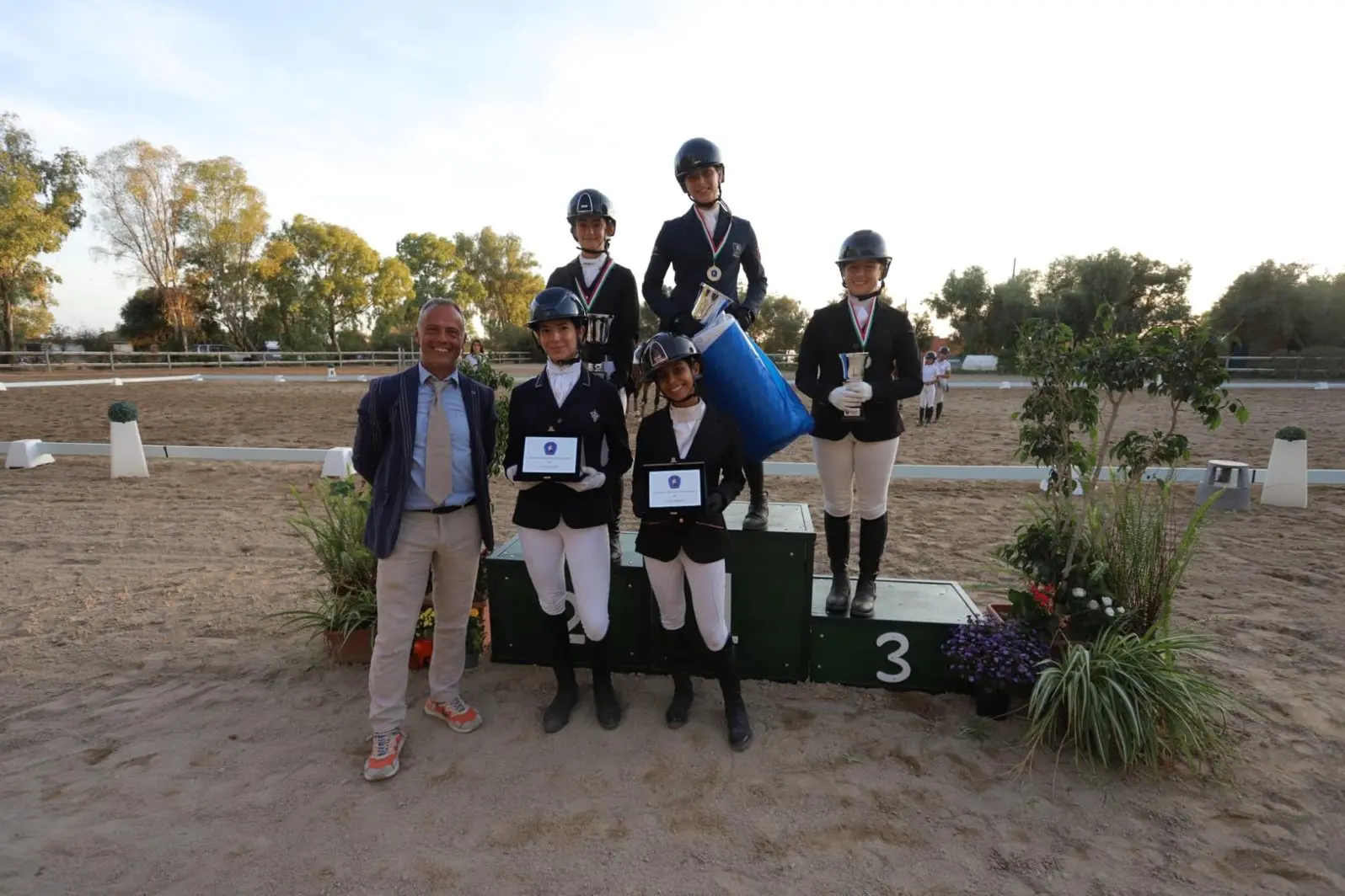 Un momento della premiazione al Centro Ippico Is Alinos di Maracalagonis