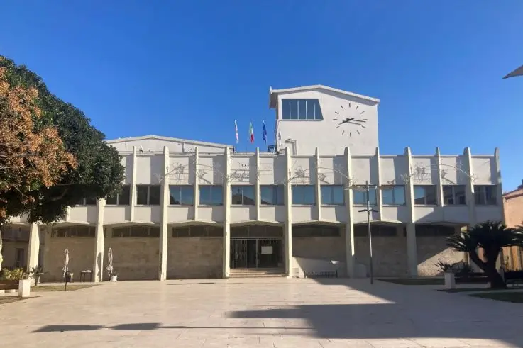 Municipio di Porto Torres (foto Pala)