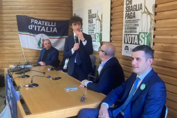 In piedi L'onorevole Bignami, da siniSircana, Mura e Rotelli di FdI (foto Pala)