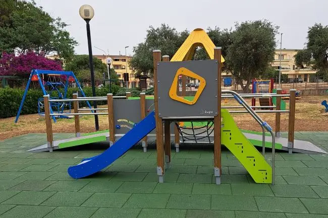 Parco giochi a Porto Torres (foto Pala)
