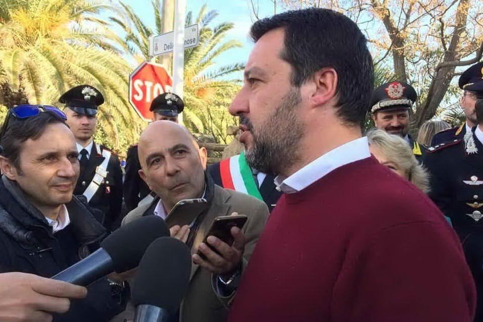 Cucchi, Salvini: &quot;Io continuo a dire che la droga fa male&quot;