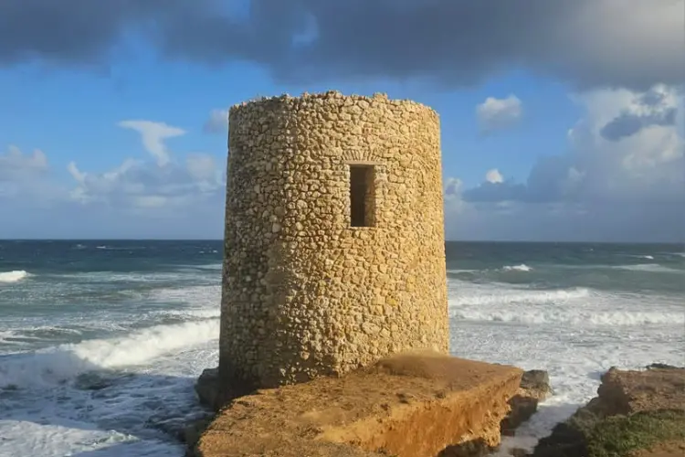 La Torre di Abbacurrente (foto Pala)