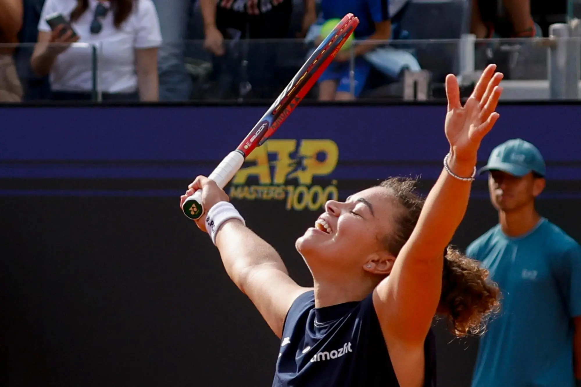 Jasmine Paolini of Italy celebrates after winning her women’s semi-final match against Peyton Stearns of USA (not pictured) at the Italian Open tennis tournament in Rome, Italy, 15 May 2025. ANSA/FABIO FRUSTACI