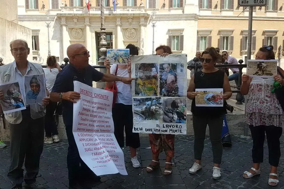 La protesta di Sardegna Pulita a Montecitorio