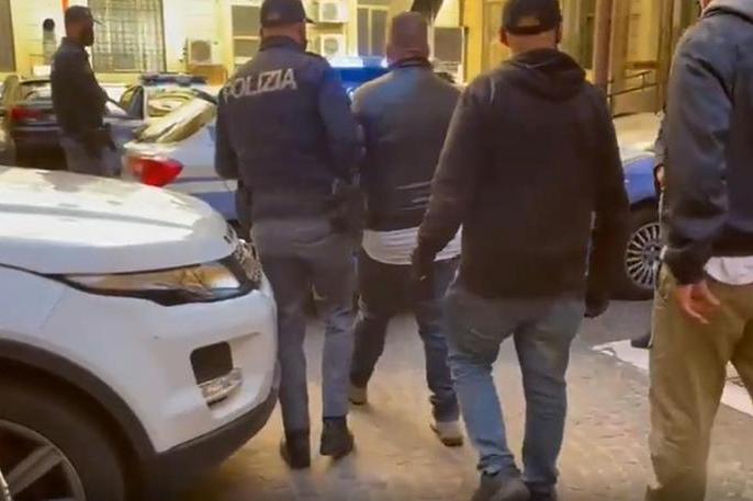 Leader di Forza Nuova, ex terroristi neri e il ristoratore di “IoApro”: chi sono i 13 arrestati per le violenze di Roma