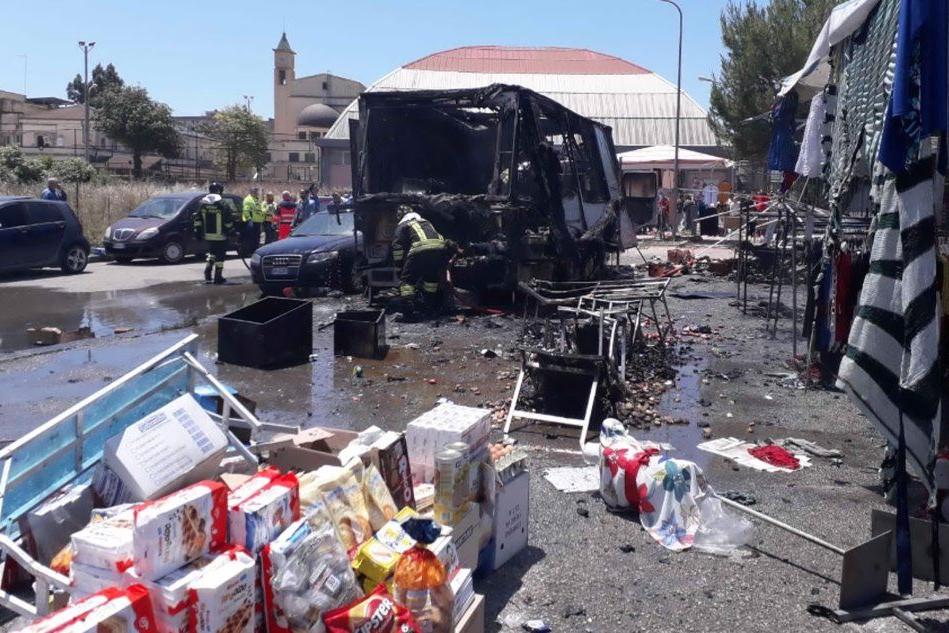 Esplosione al mercato: 20 feriti, quattro in gravi condizioni