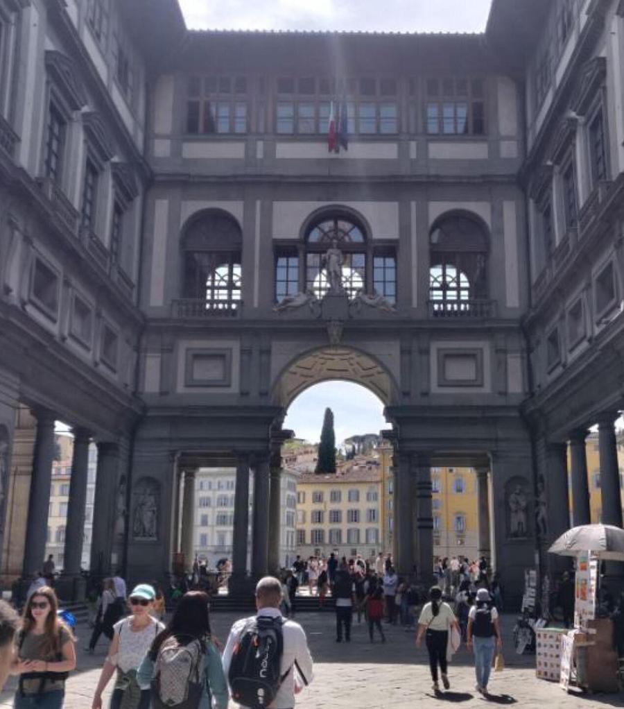 Uffizi sotto ricatto hacker, opere nei caveau di Bankitalia